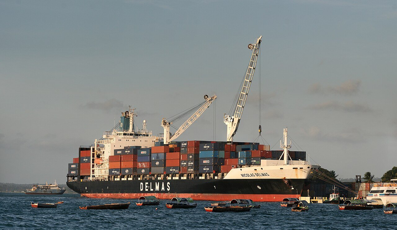 Container ship loaded for export